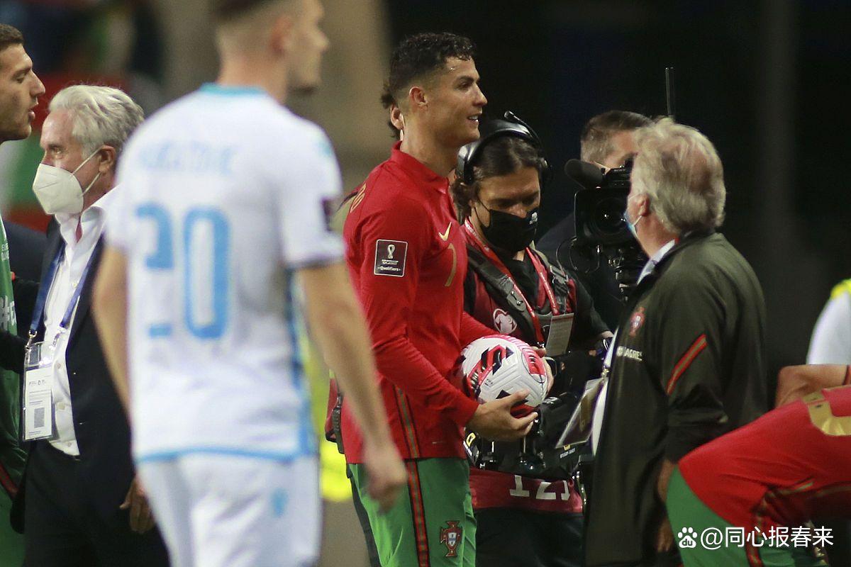 九游体育官网-C罗连续十场比赛得分超过晋级下一阶段，德国队不断突破！观众掌声雷动的简单介绍